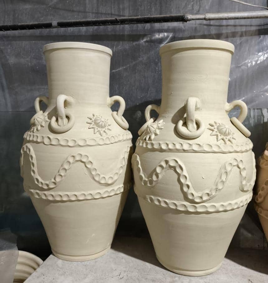 کوزه سفالی طرح دار 60 سانتی (خام)